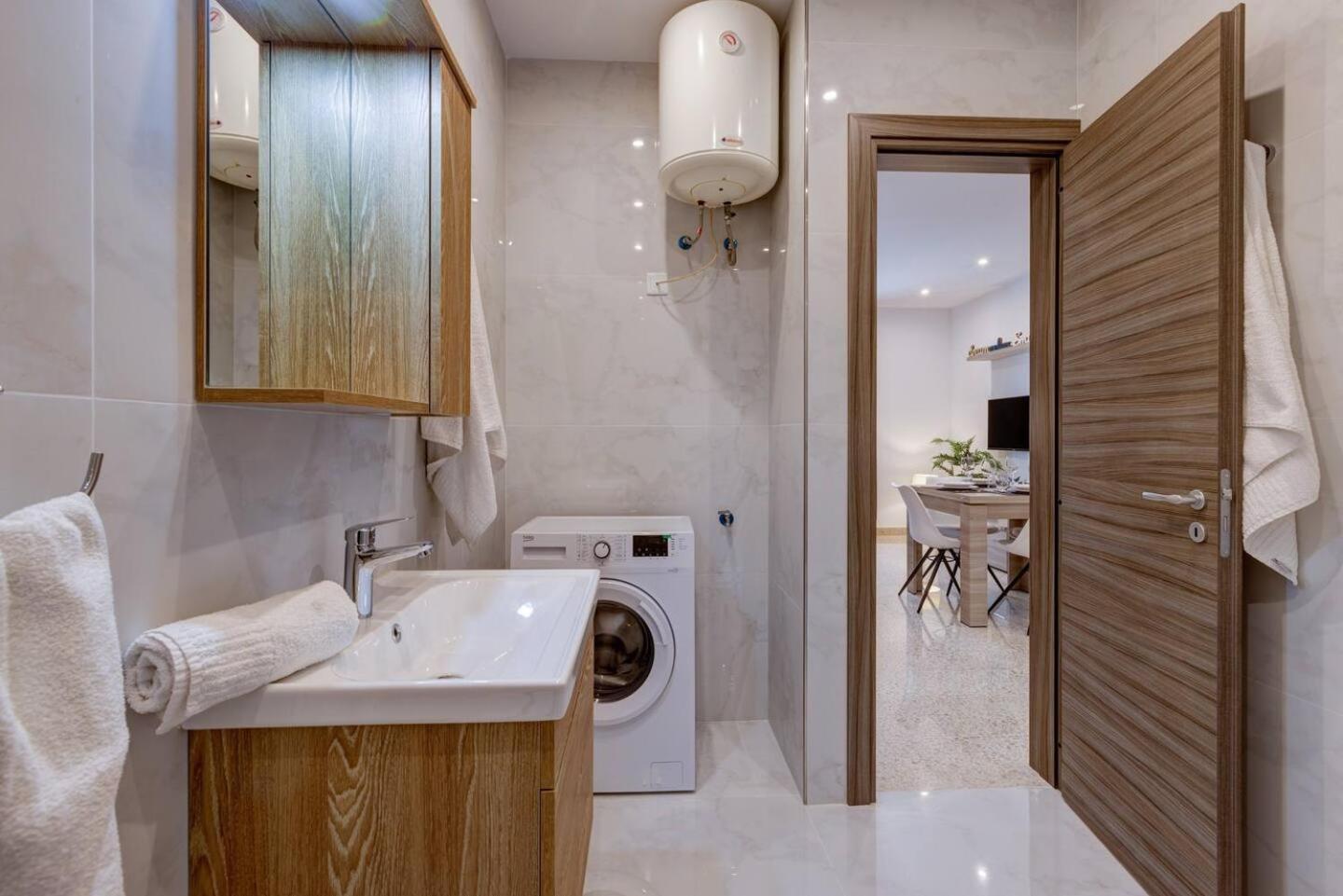 Uptown Mellieha By Homely Extérieur photo
